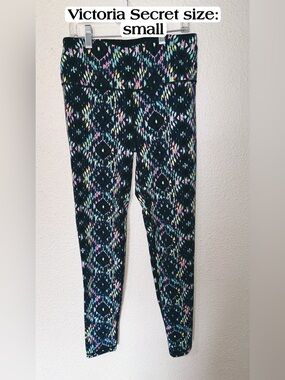 Victoria's Secret Black Geometric Print Leggings - Small
